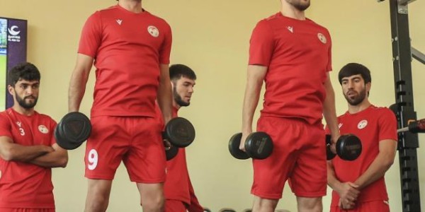 score电竞-塔吉克斯坦战国足前只热身一场 今日对阵中国香港