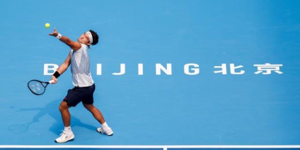 电竞比分网-张奔斗：中网8强！布云朝克特从“磨男”华丽变身猛男